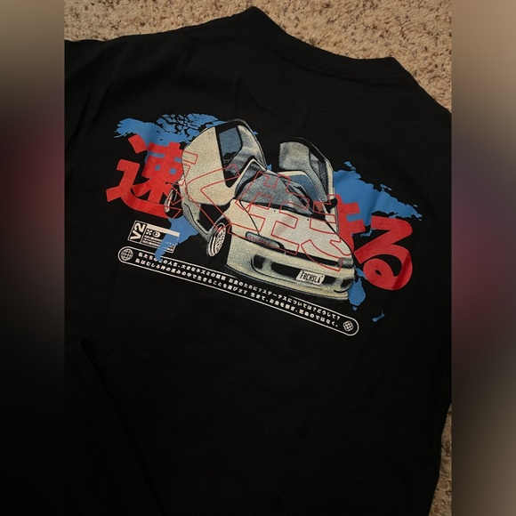 Men’s Shirt - Picture 3 of 3